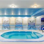 Remarkable 2 Bedroom Land View, Free Airport Transfers *